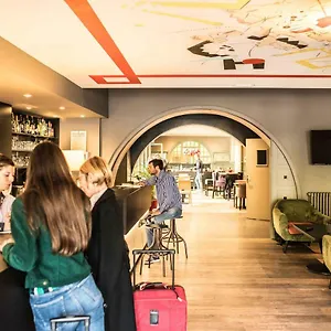 2* Hotel Le Comte Rouge